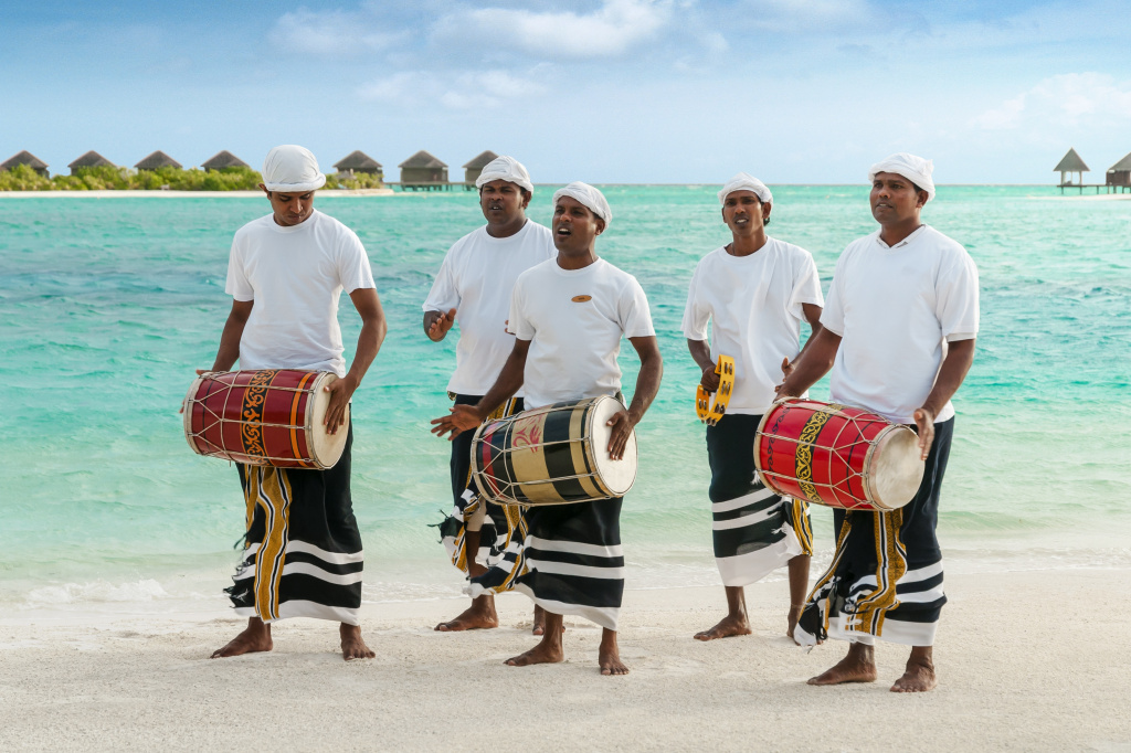 В этом году у отрасли туризма на Мальдивах Золотой юбилей — ей исполняется 50 лет