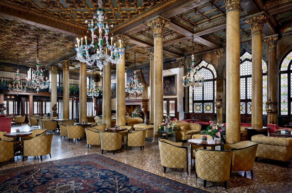 Four Seasons Hotels and Resorts возьмет на себя управление историческим отелем Danieli в Венеции