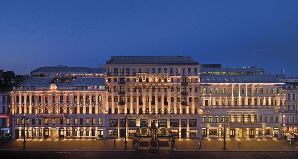 Отель «Коринтия Санкт-Петербург» расположен в историческом центре Северной столицы