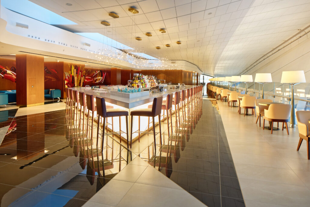 Etihad Airways открыла роскошные залы ожидания в новом терминале А аэропорта Абу-Даби