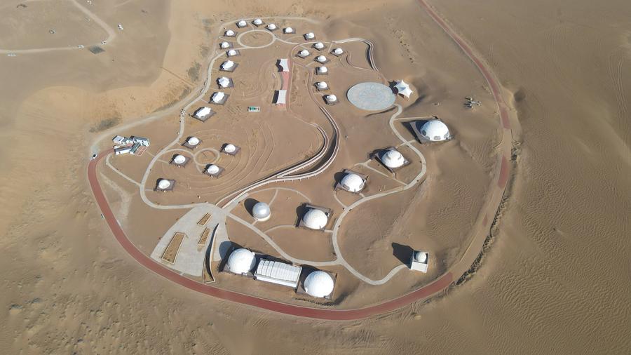 Китай приглашает туристов на марсианскую базу в пустыне 